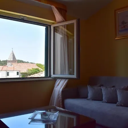 Room In Bb - Villa Riva Accommodation 마카르스카