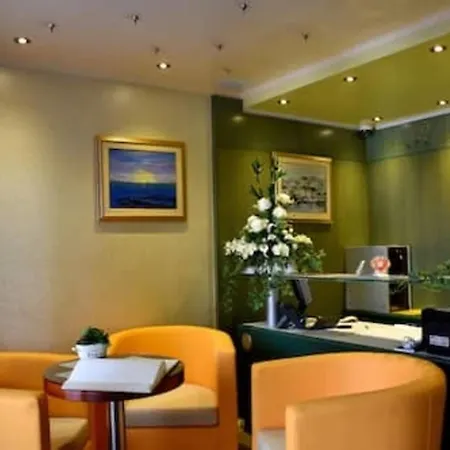 Room In Bb - Villa Riva Accommodation *